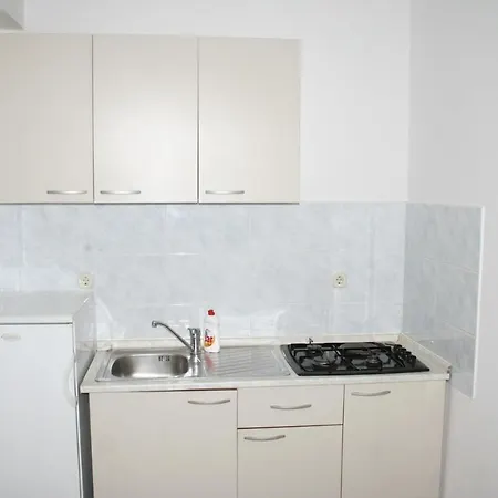 Apartments By The Sea Mandre, Pag - 4095 Kolan