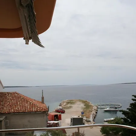 Apartments By The Sea Mandre, Pag - 4095 *