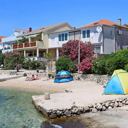 Apartments By The Sea Mandre, Pag - 4095 *