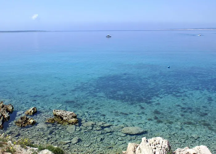 By The Sea Mandre, Pag - 4095 Kolan