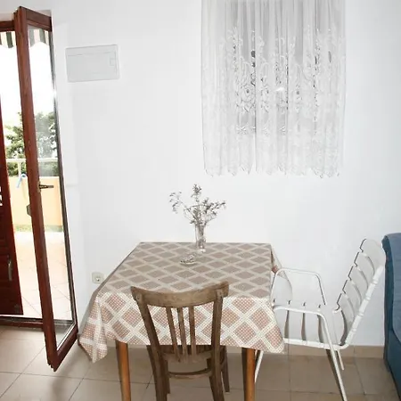 Apartments By The Sea Mandre, Pag - 4095 Apartman